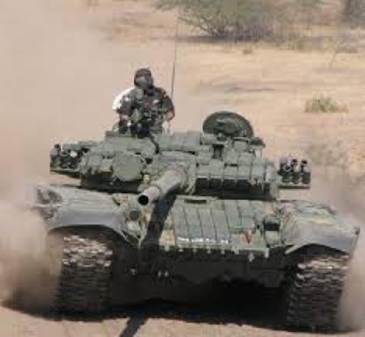 انهدام عجیب تانک T-72 روسیه در اوکراین (فیلم)