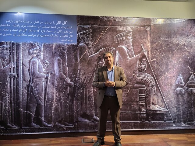 نمایش انار در آثار کهن ایران در موزه ملی