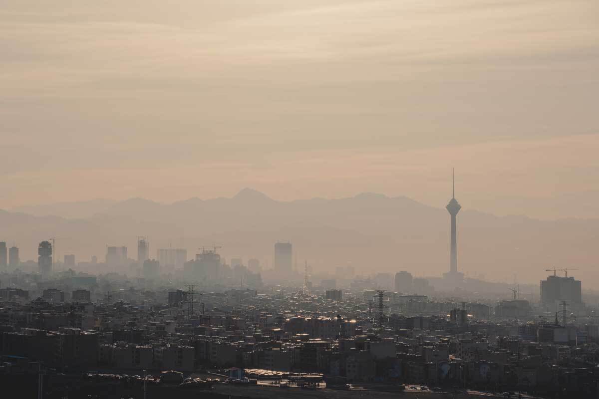 ببینید | نمای آلودگی شدید هوای تهران از توچال