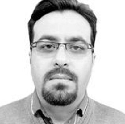 آزادی روح‌الله نخعی، روزنامه نگار، به قید وثیقه