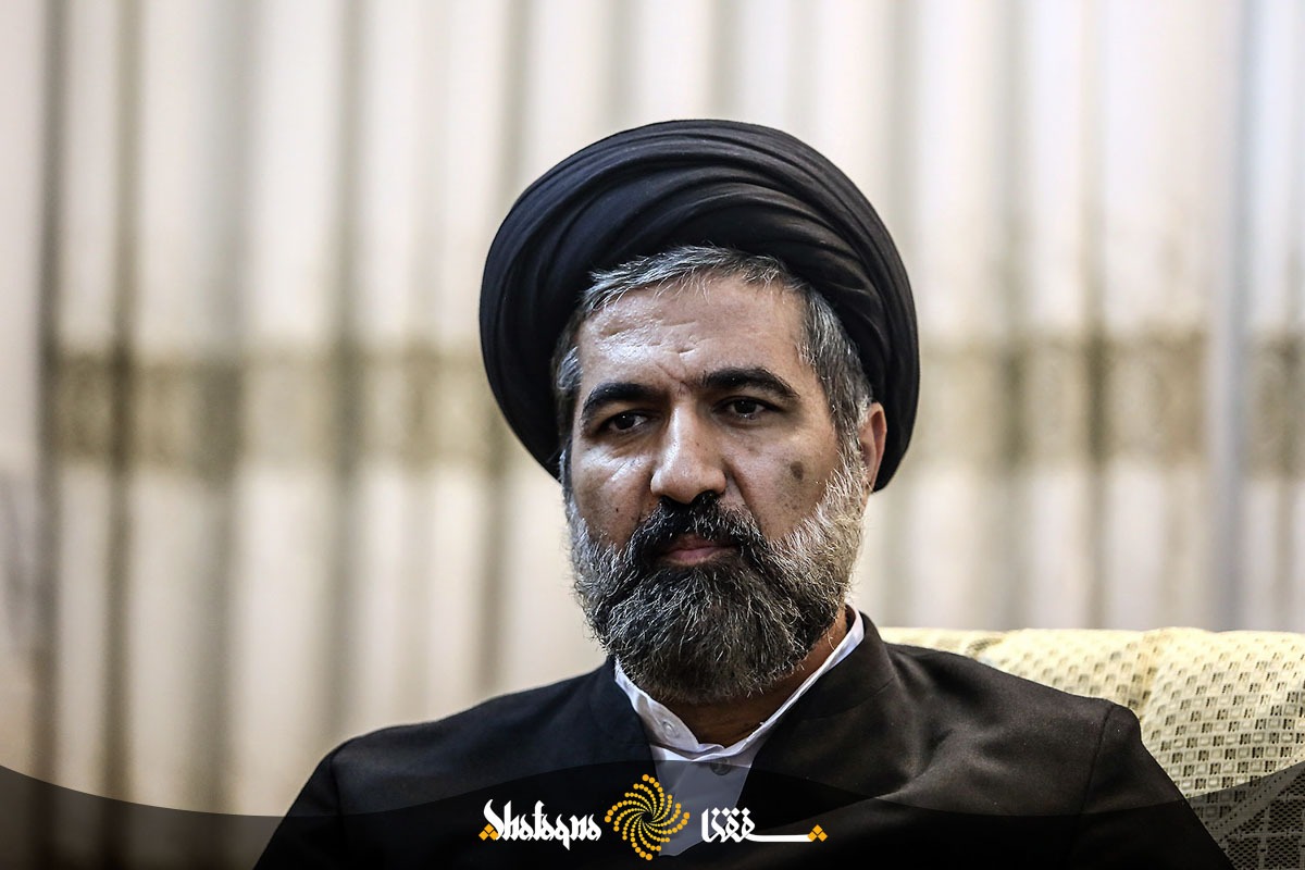 «اگر زمامدار جامعه خود را امانتدار بداند، هیچ گاه در امانت، تصرف مالکانه نمی کند»
