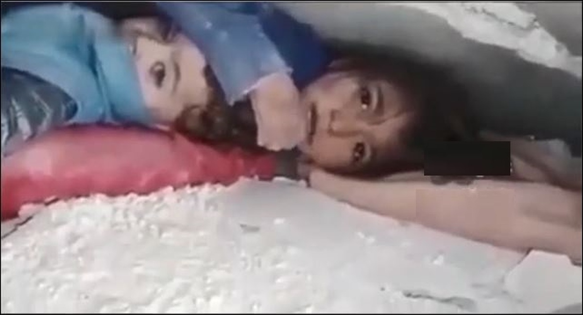 ببینید | مراقبت دختربچه سوری از برادر کوچک‌ترش زیر آوار زلزله / نجات پس از ۴۰ ساعت