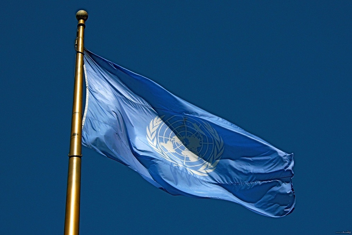 ببینید | نصب وارونه پرچم سازمان ملل در شهرهای زلزله زده سوریه