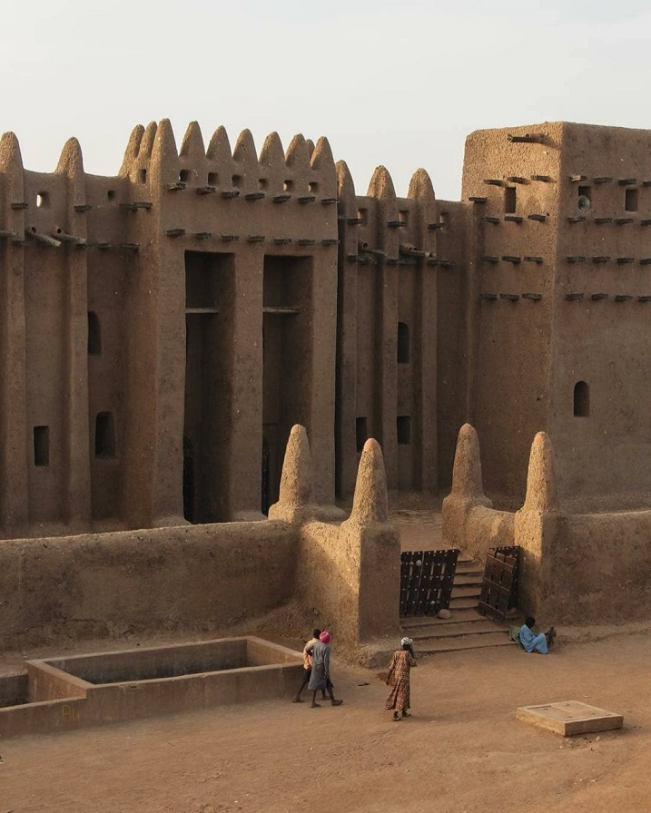 شهر خشتی زیبا در آفریقا (عکس)