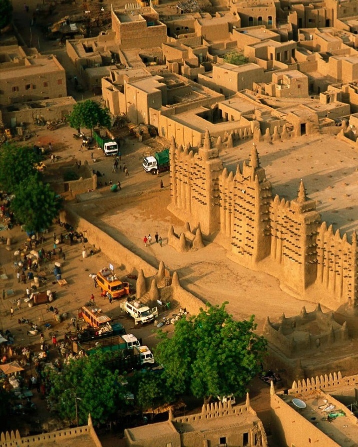 شهر خشتی زیبا در آفریقا (عکس)