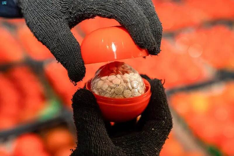 جاسازی مواد مخدر در انار و گوجه (عکس) جاسازی مواد مخدر در انار و گوجه (عکس)