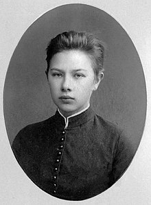 سیمای لنین در 100 نامه