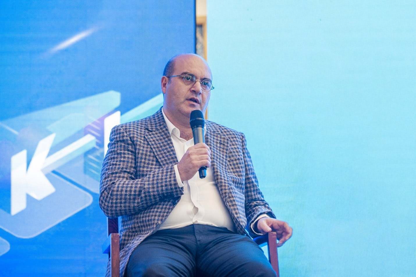 مسیری تازه در صنعت لندتک ایران؛ مقایسه هوشمند کالا و خدمات مسیری تازه در صنعت لندتک ایران؛ مقایسه هوشمند کالا و خدمات