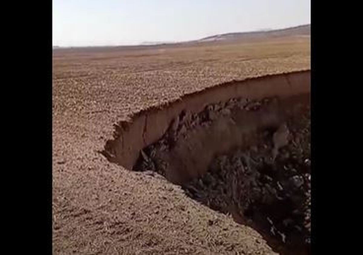 ببینید | قونیه ترکیه؛ ایجاد حفره بزرگ در زمین بعد از زلزله