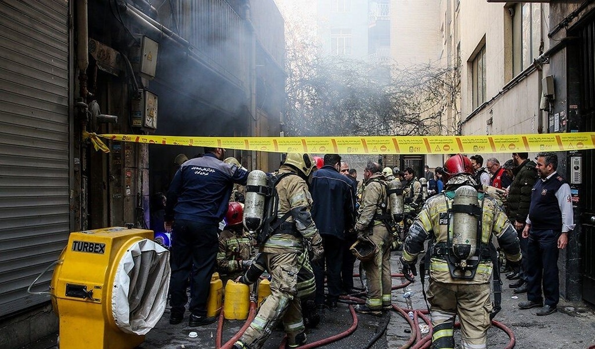 ببینید | جزئیاتی تازه از آتش سوزی خیابان طالقانی تهران