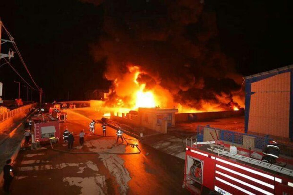 آتش سوزی پراید در خرم آباد