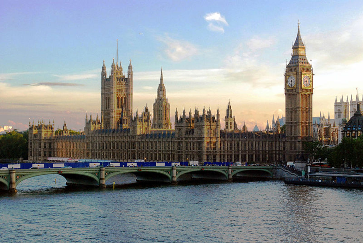 بازداشت نماینده پارلمان بریتانیا به ظن تجاوز جنسی
