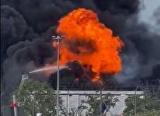 انفجار و آتش‌سوزی در نزدیکی فرودگاه ژنو (فیلم)
