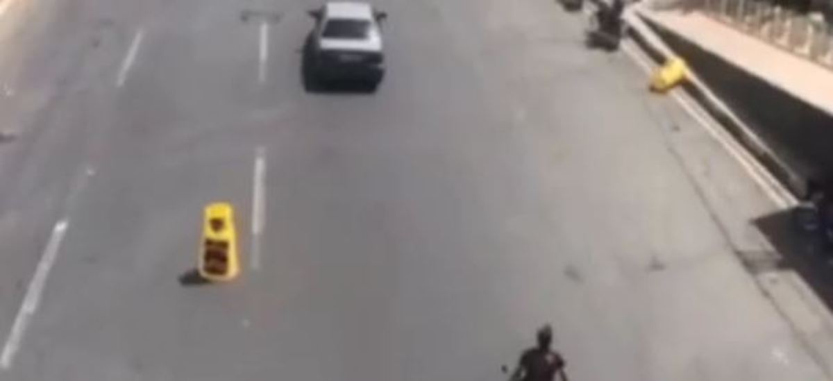 جمعه‌های مرگ با دختران و پسران موتورسوار در اتوبان نواب تهران (فیلم)