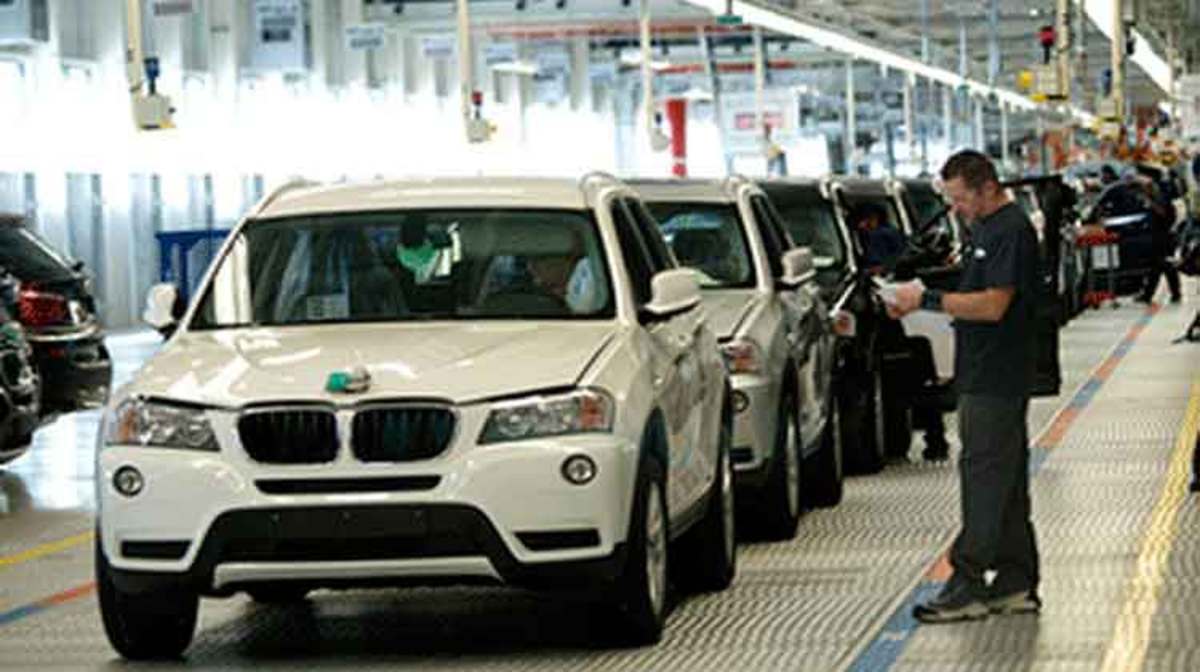مدیر تولیدBMW: خودرو سازی آلمان بدون گاز روسیه می‌خوابد