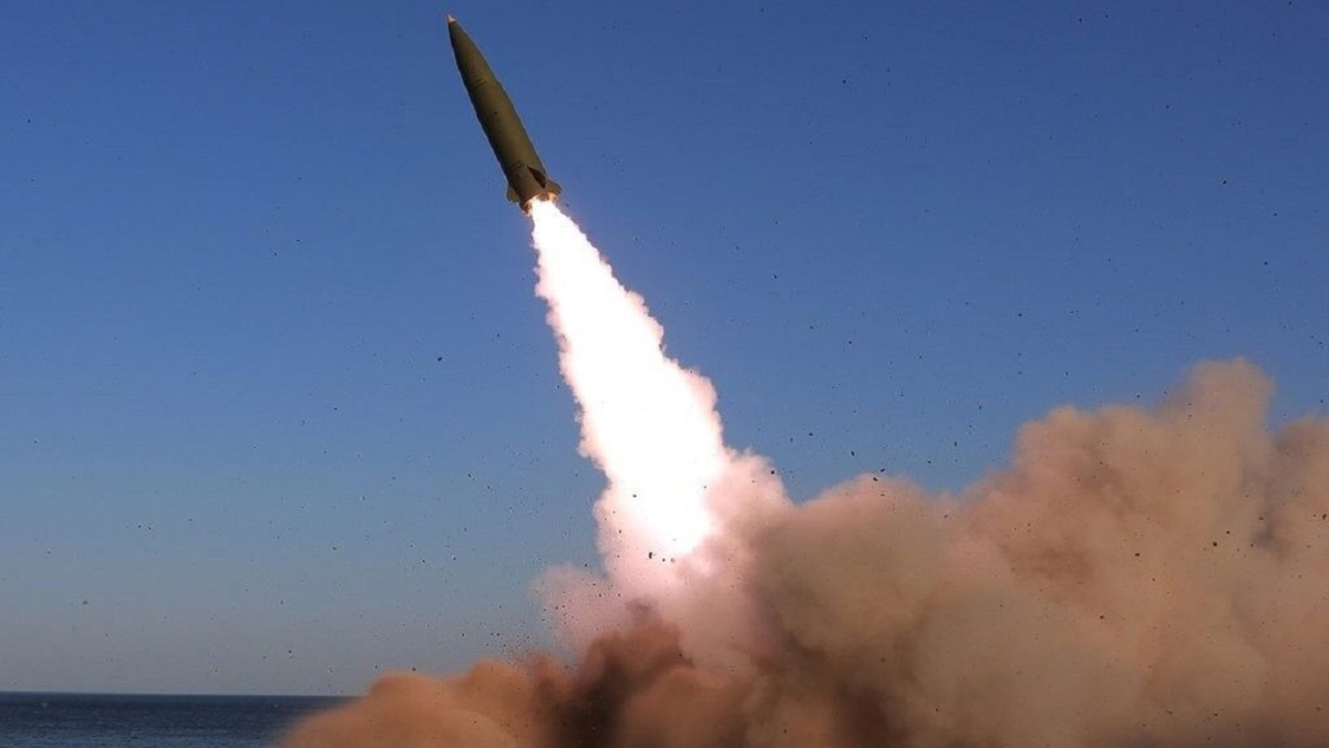 کره شمالی ۳ موشک بالستیک آزمایش کرد