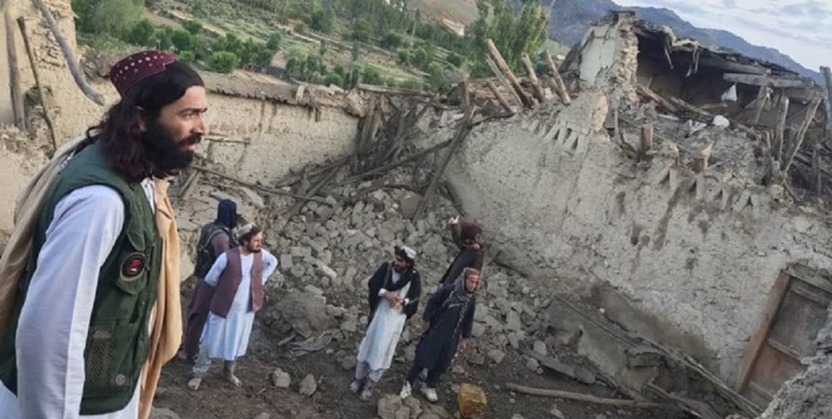 زلزله در شرق افغانستان/ بیش از 1000 کشته و 1500 زخمی
