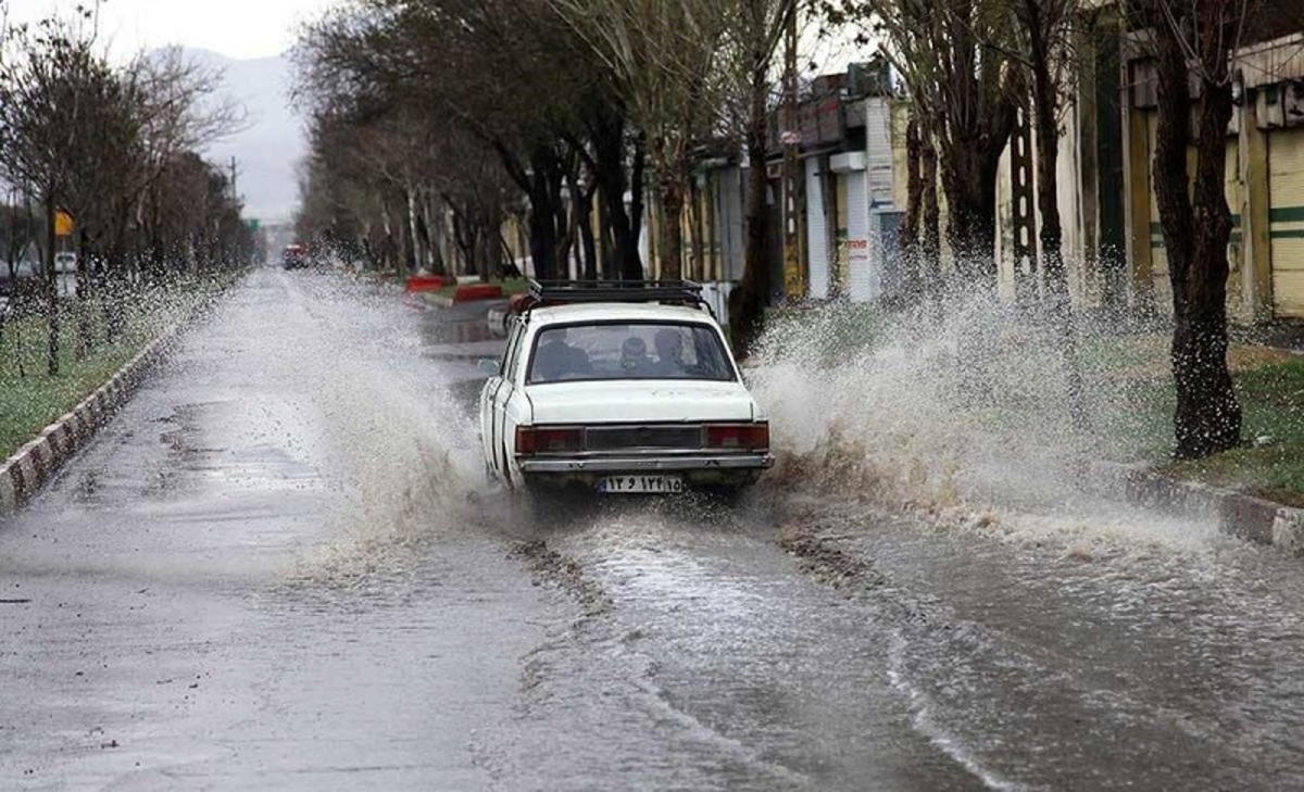 ببینید| شدت بارندگی دیروز در منطقه سیرمند شمال هرمزگان