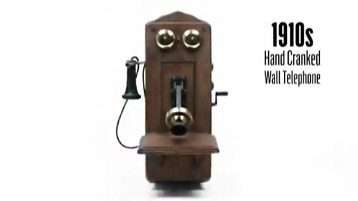 ببینید| سیر تکاملی تلفن از سال ۱۹۱۰
