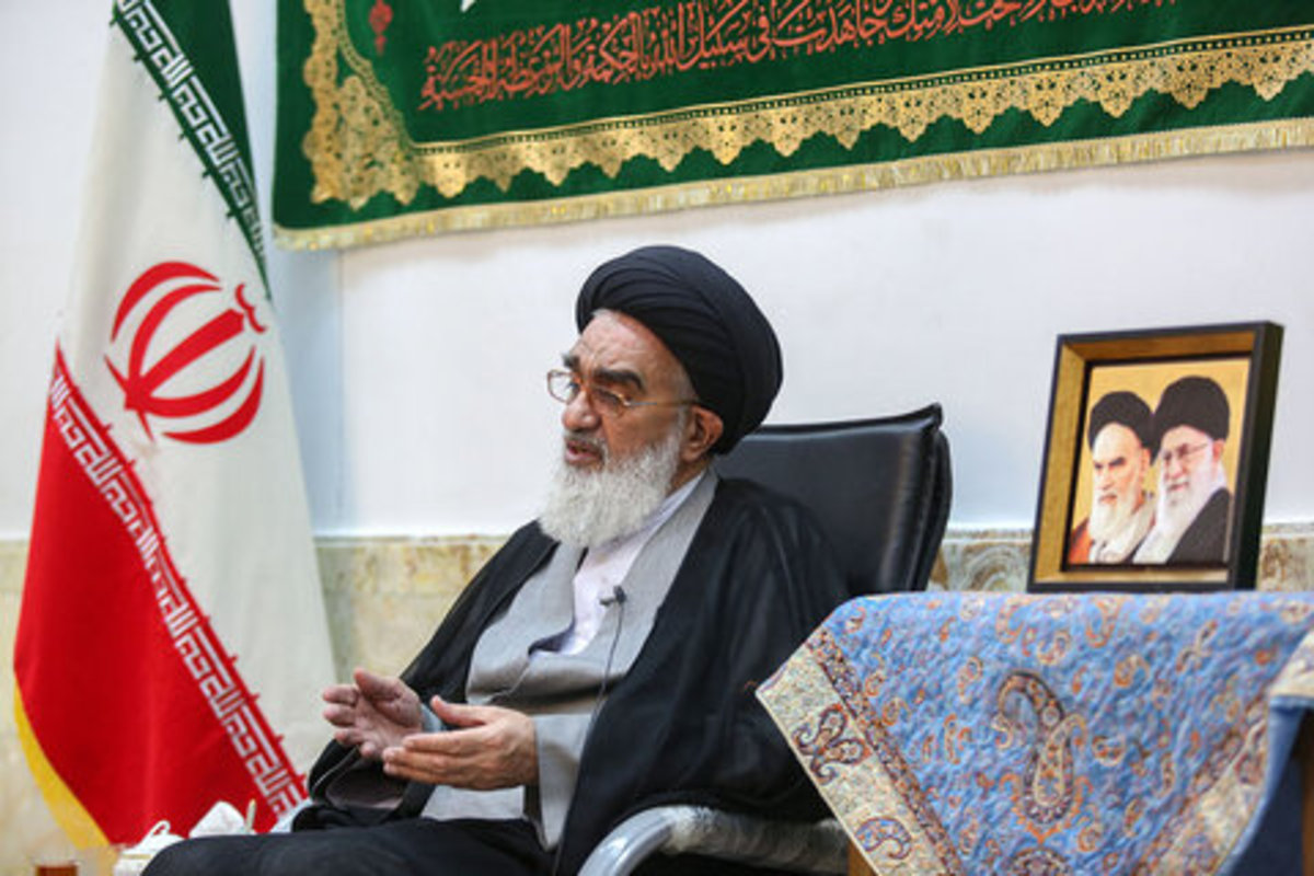 امام جمعه قم: مردم غیرتمند ایران هرگز اجازه کشف حجاب دیگری را نمی‌دهند
