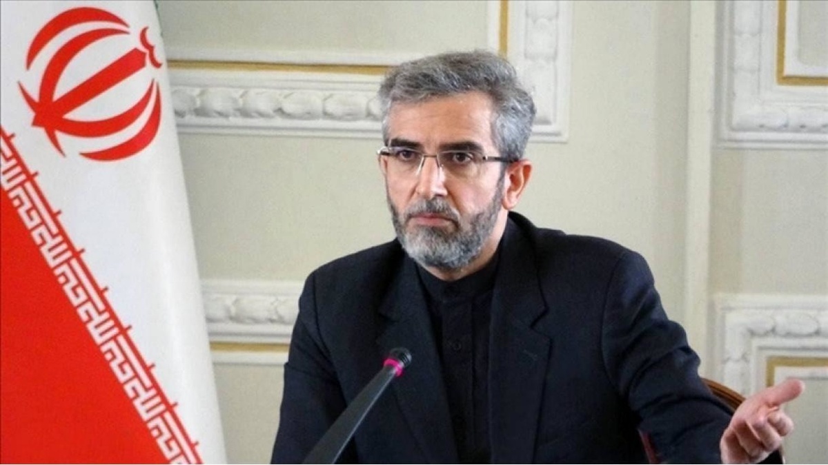 نقل قول یک نماینده از علی باقری: فرسایشی شدن مذاکرات را می‌پذیرم/ سفر بورل به ایران ارتباطی به برجام ندارد