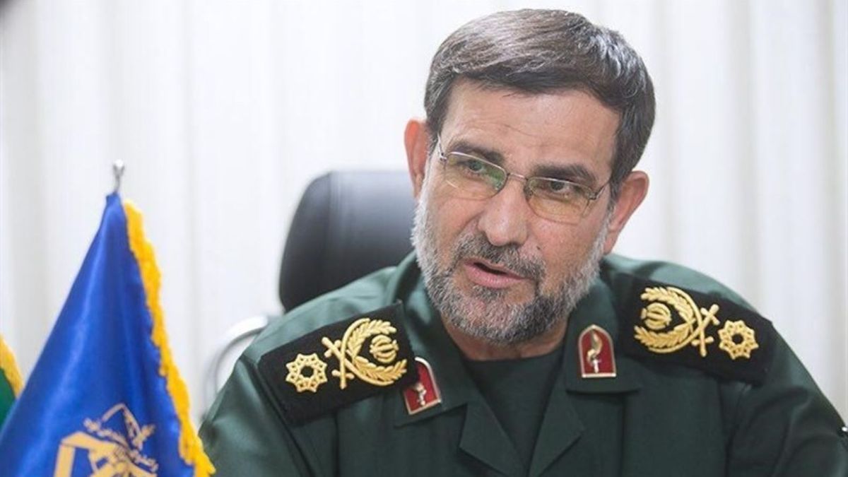 فرمانده نیروی دریایی سپاه: دشمنان ایران در آب‌های کشورهای همسایه هستند/ بطور دائم آماده هستیم/ ایرانی‌ها هیچگاه زور را قبول نخواهند کرد