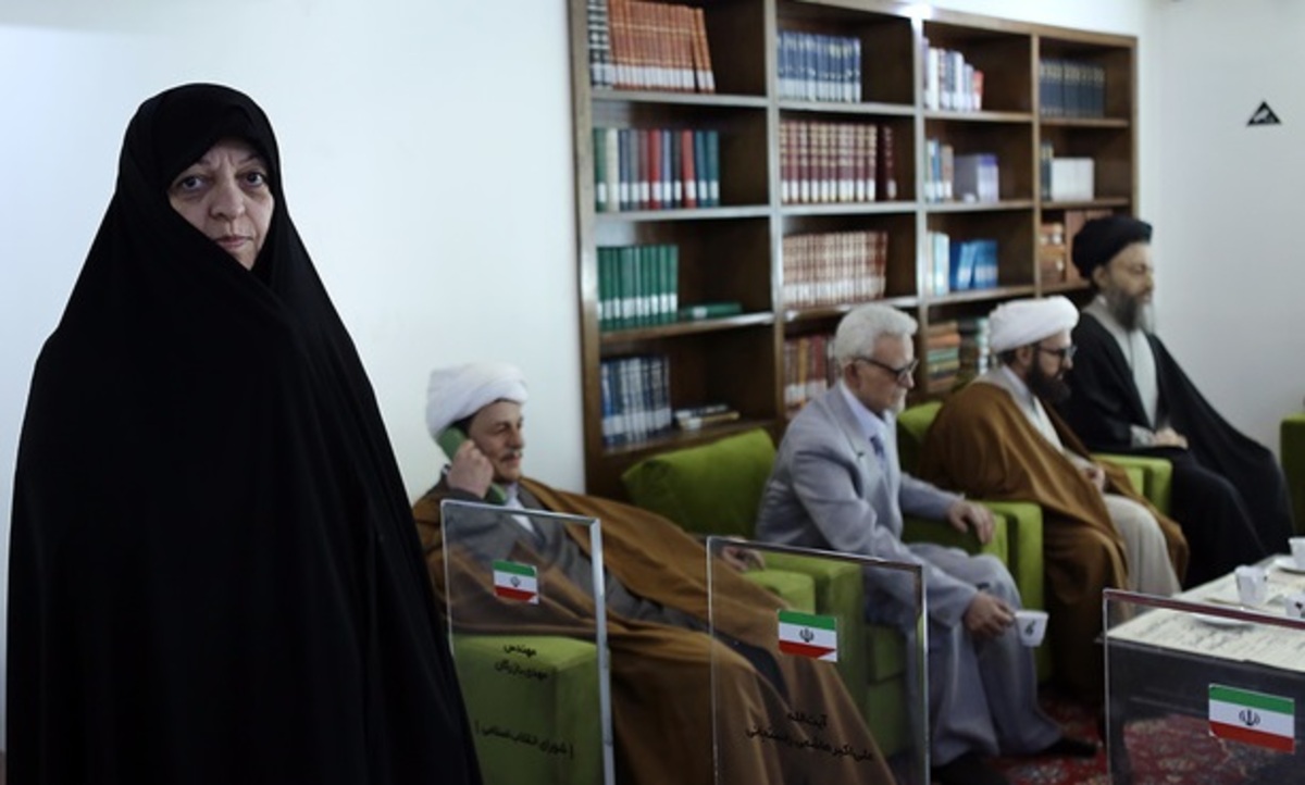 دختر شهید بهشتی: پدر در خارج از کشور نیز هرگز مرا وادار به داشتن حجاب نکردند / مخالف اجبار در دین بودند