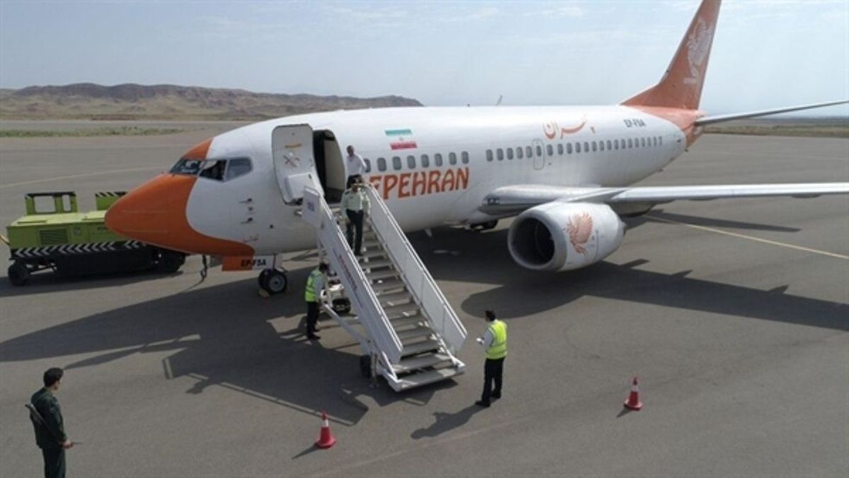 لاستیک هواپیمای پرواز تهران – مشهد پس از فرود ترکید