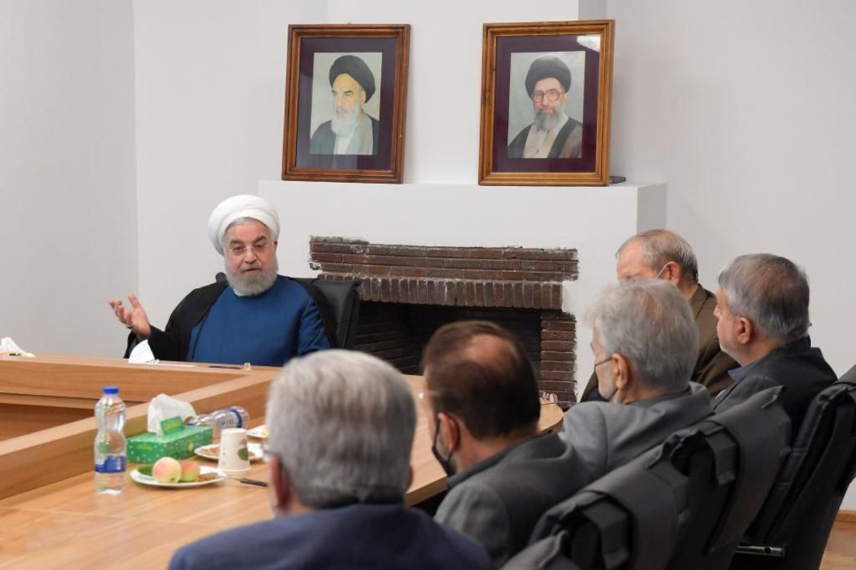 روحانی: چه کسی از داخل به ترامپ چراغ سبز نشان داد؟/ اگر می‌گذاشتند به برجام برگردیم، دولت را در شرایط دیگری تحویل می‌دادیم / می خواستیم از خارج واکسن بخریم وعده تولید 50 میلیون واکسن داخلی دادند و عمل نکردند