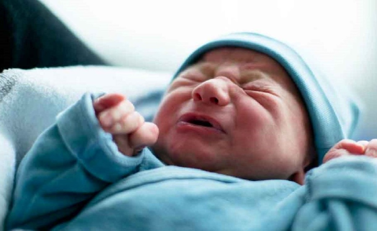 بوشهر / ماجرای جنجال تبعه افغان برای بردن نوزادش از بیمارستان چه بود؟ (+ فیلم)