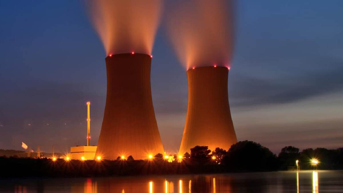 کیهان: ما انرژی هسته ای می خواهیم برای تولید برق