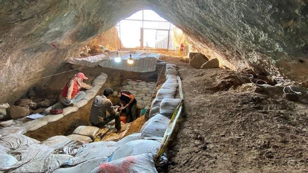 شناسایی قدیمی‌ترین سکونتگاه انسان در غار "قلعه کرد آوج" قزوین
