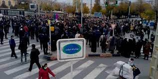 9 روز بی آبی مردم را به خیابان کشاند/ جزئیات تجمعات گسترده مردم در شهرکرد