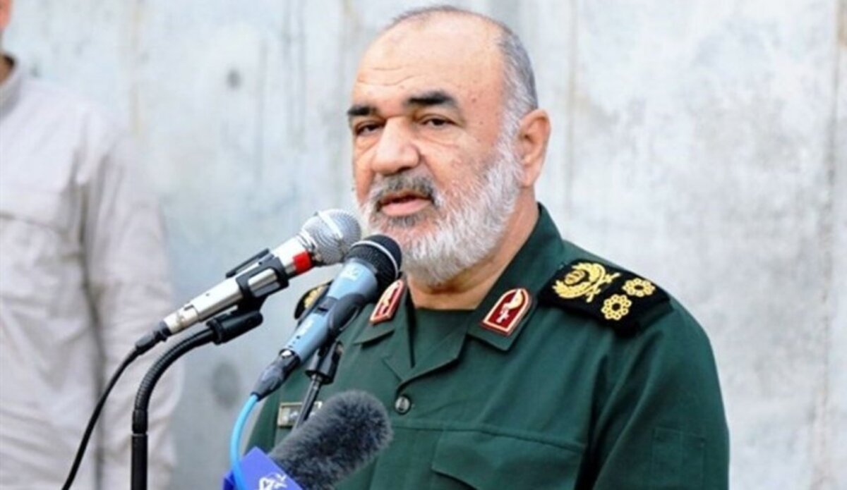 سردار سلامی: 2 هزار گردان سایبری سازماندهی شده و فعال داریم / برنامه‌هایی مثل استفاده از پیام رسان های داخلی و موتور جستجو در حال انجام است