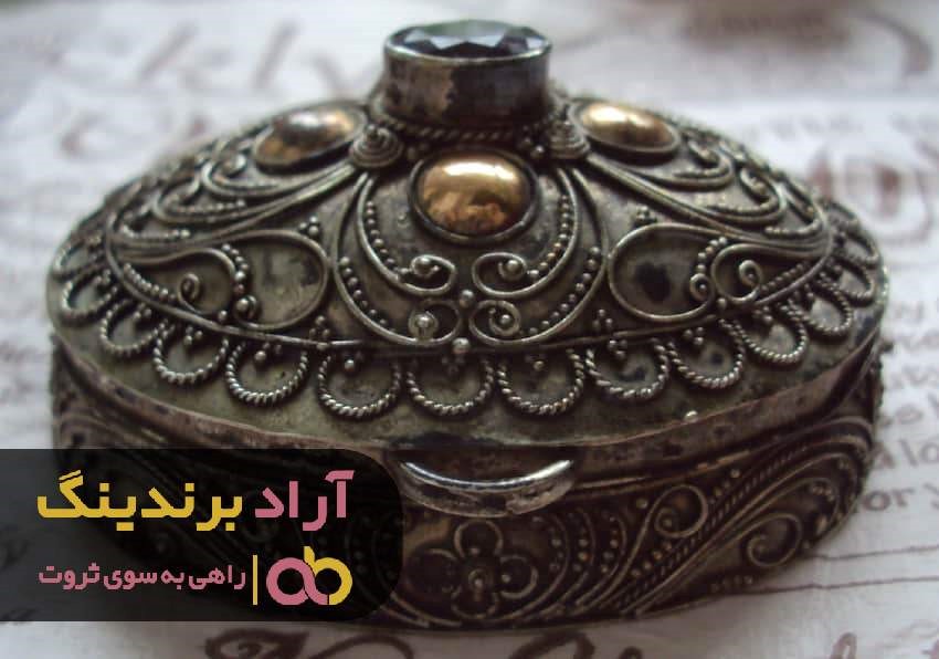 مقایسه قیمت ظروف نقره قدیمی گاندی با نمونه های جدید مقایسه قیمت ظروف نقره قدیمی گاندی با نمونه های جدید