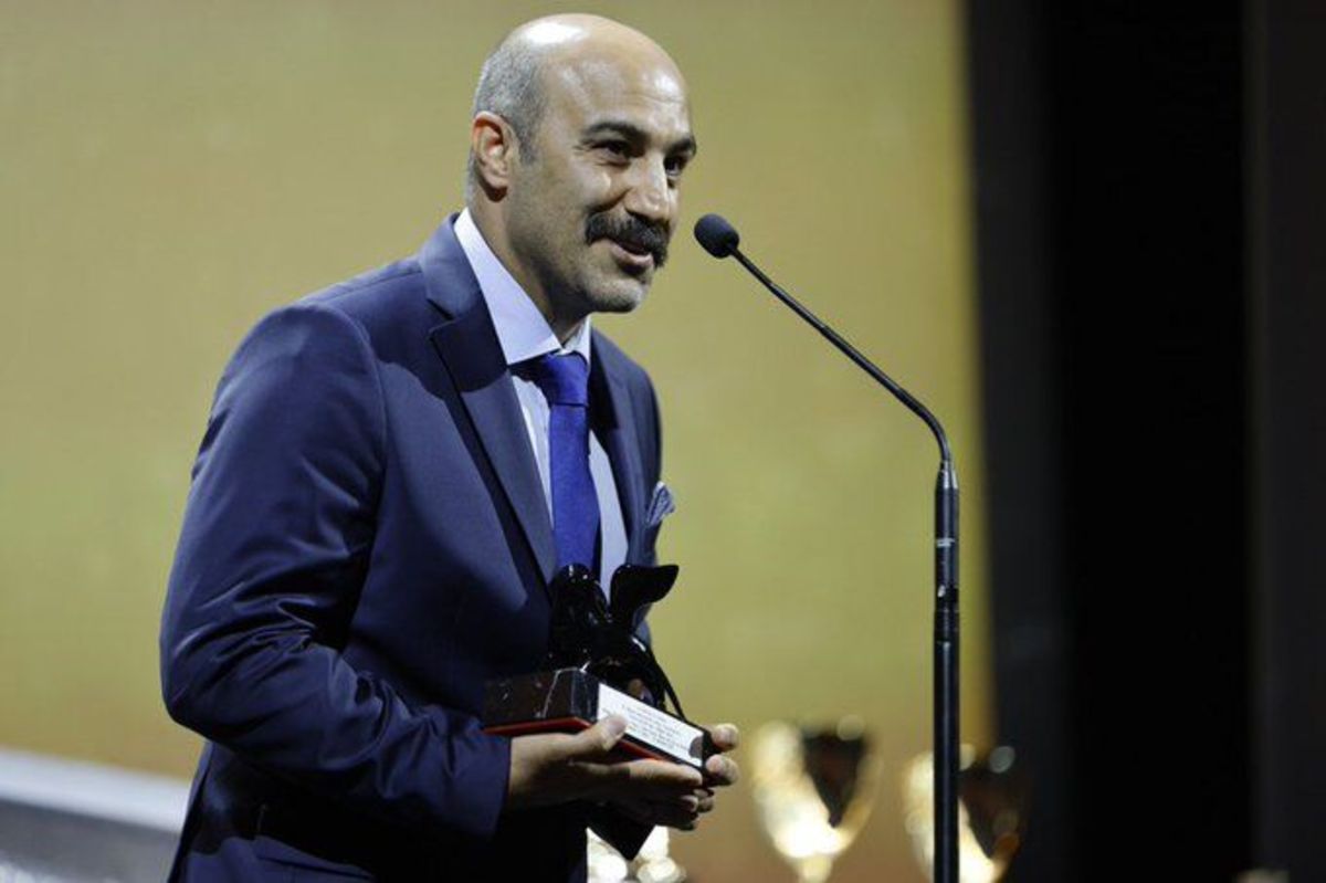 ببینید| شوخی با جایزه محسن تنابنده در جشنواره ونیز با طعم سریال پایتخت