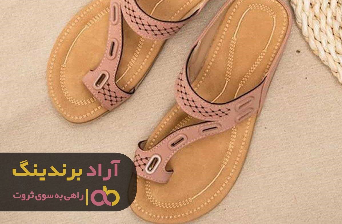 دمپایی قدیمی قرمز بندری پرطرفدار است
