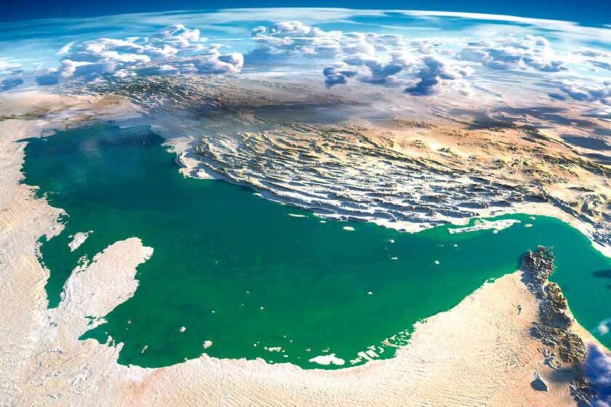 نفوذ تاریخی ایران در خلیج فارس در خطر است