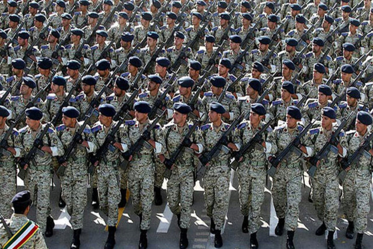ببینید | رژه نیرو‌های مسلح در تهران و بندرعباس