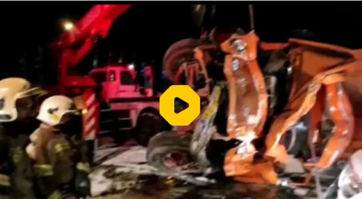 ببینید | له شدن سواری در تصادف با کامیون در بزرگراه نیایش تهران