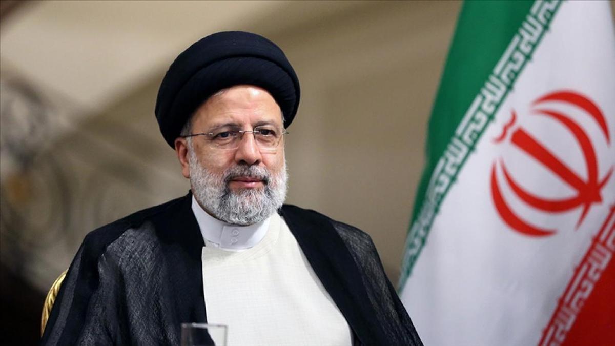 رئیسی: هیچ ایرانی برای حضور در کشور ممنوع‌الورود نیست