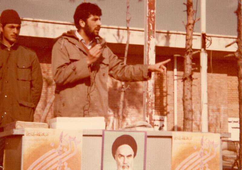 عکس هایی متفاوت از رئیسی با تیپ و لباسی که احتمالاً ندیده اید