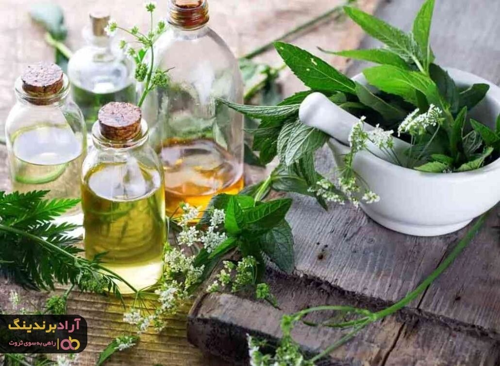 عرق یونجه برای کبد و پاکسازی آن بسیار مفید است