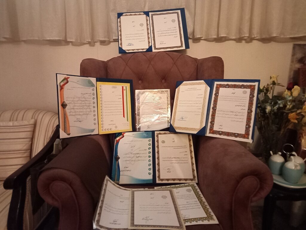 مادربزرگ ۷۵ساله قهرمان شنای پایتخت است