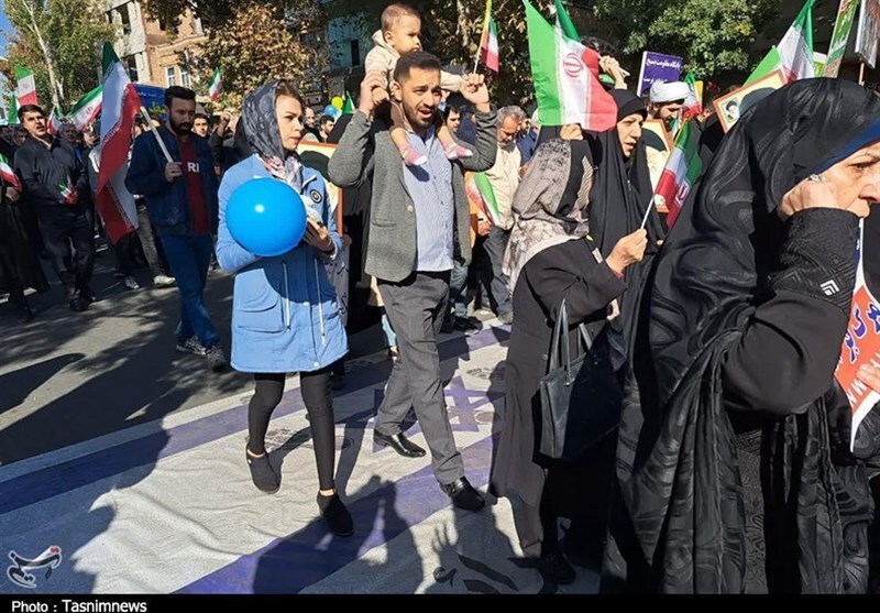 بازتاب راهپیمایی 13 آبان در رسانههای غربی بازتاب راهپیمایی 13 آبان در رسانههای غربی