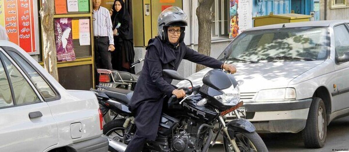 پلیس: قانون درمورد موتورسواری زنان سکوت کرده، ما هم سکوت می کنیم