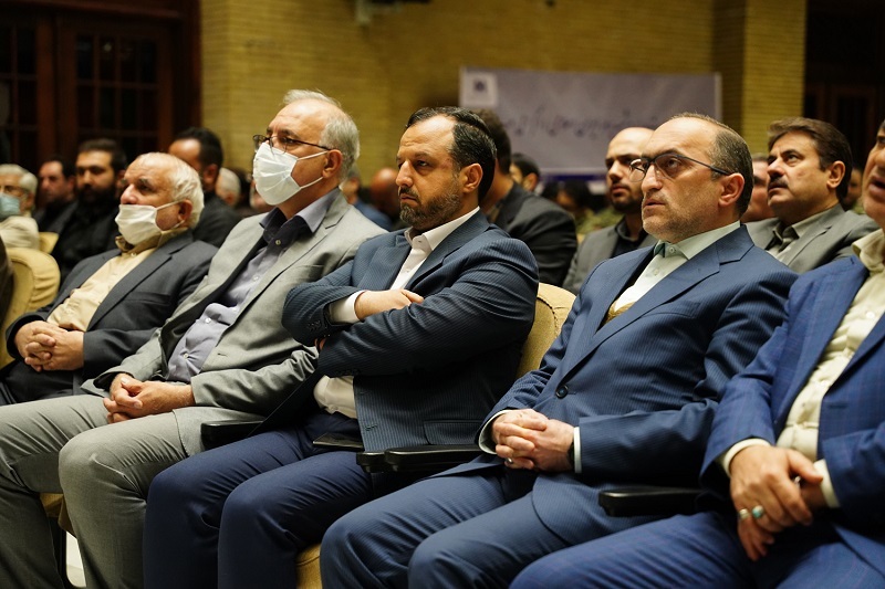 مدیرعامل بانک صادرات ایران:شهدا در عین مظلومیت در اوج اقتدار هستند مدیرعامل بانک صادرات ایران:شهدا در عین مظلومیت در اوج اقتدار هستند
