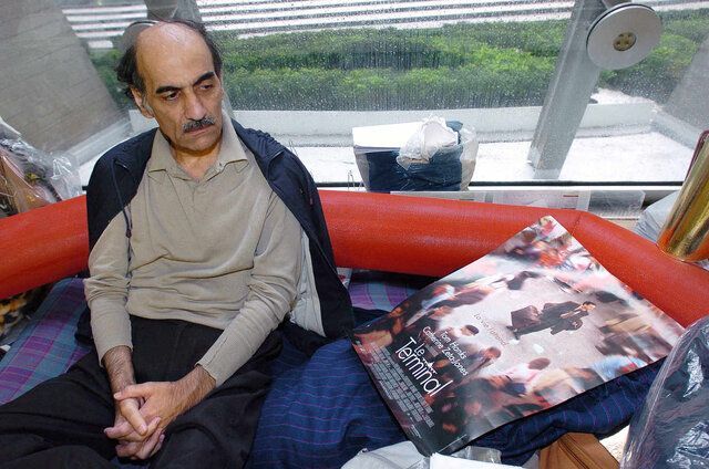 سوژه ایرانی فیلم «ترمینال» اسپیلبرگ درگذشت / 18 سال زندگی در فرودگاه