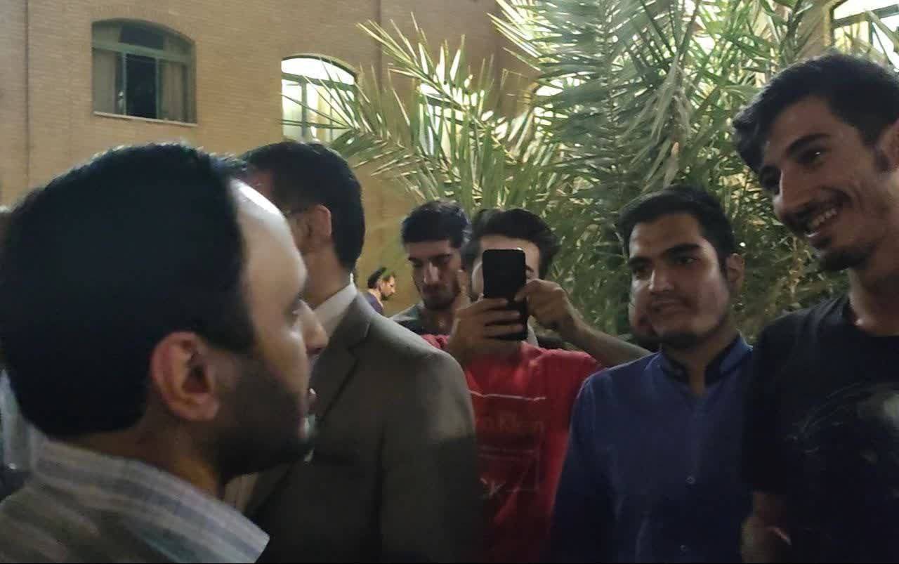 حضور سرزده سخنگوی دولت در خوابگاه های دانشجویی دانشگاه قم (عکس)