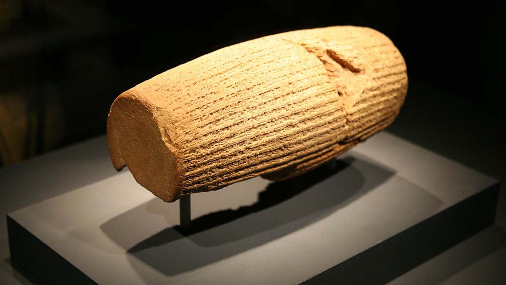 به یاد کوروش؛ چرا جرج واشنگتن، کوروشنامه را بر شهریار ماکیاولی ترجیح داد؟ به یاد کوروش؛ چرا جرج واشنگتن، کوروشنامه را بر شهریار ماکیاولی ترجیح داد؟